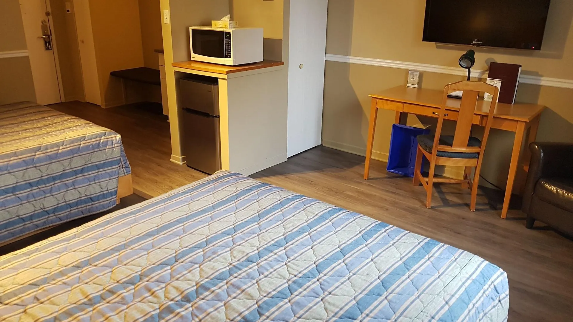 Hotel Le Roberval Montreal