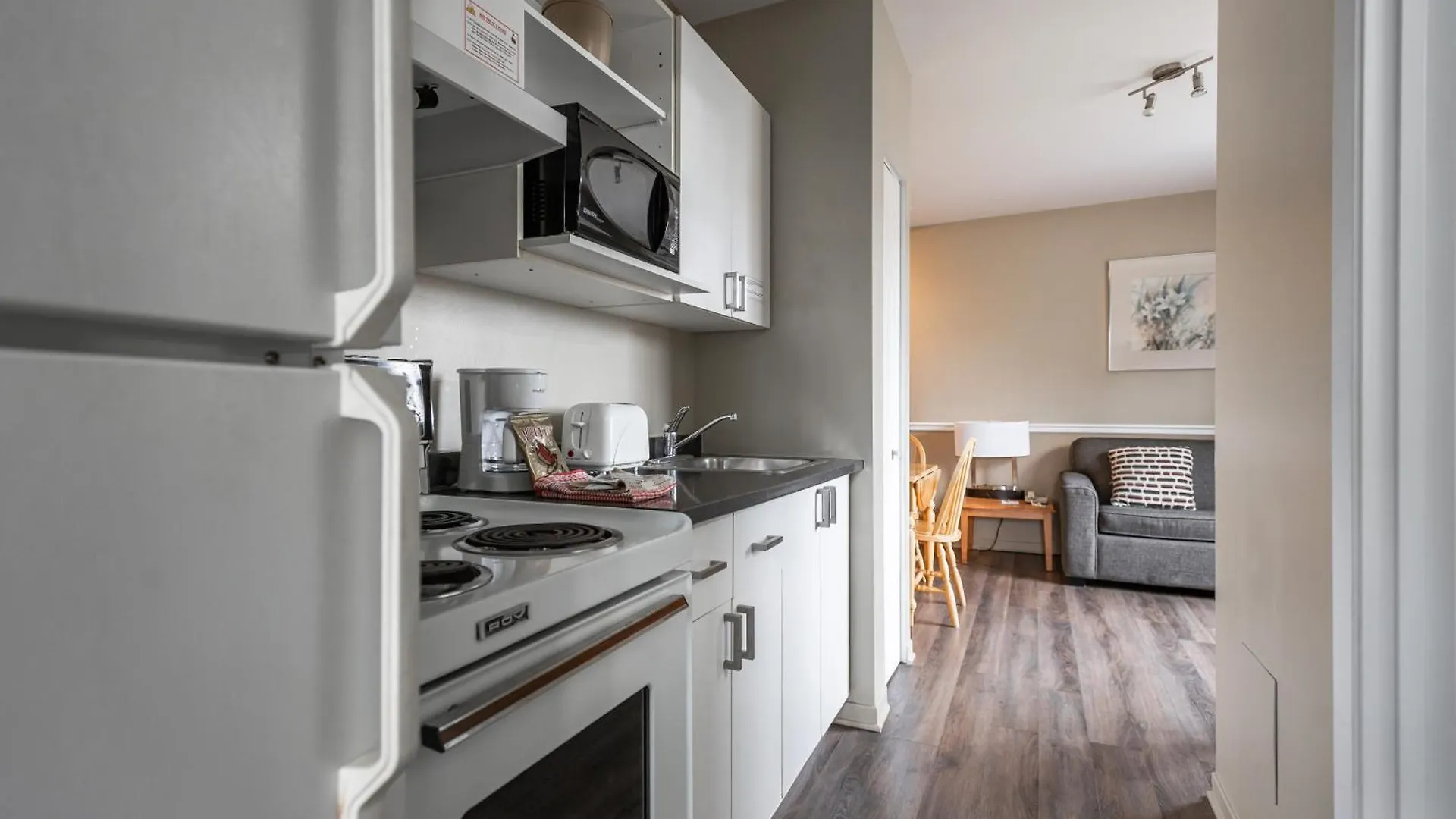 Hotel Le Roberval Montreal