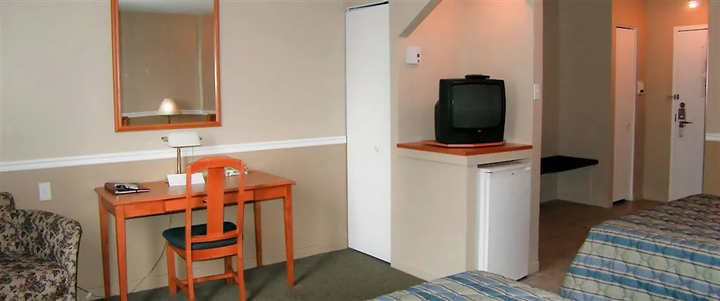 Hotel Le Roberval Montreal