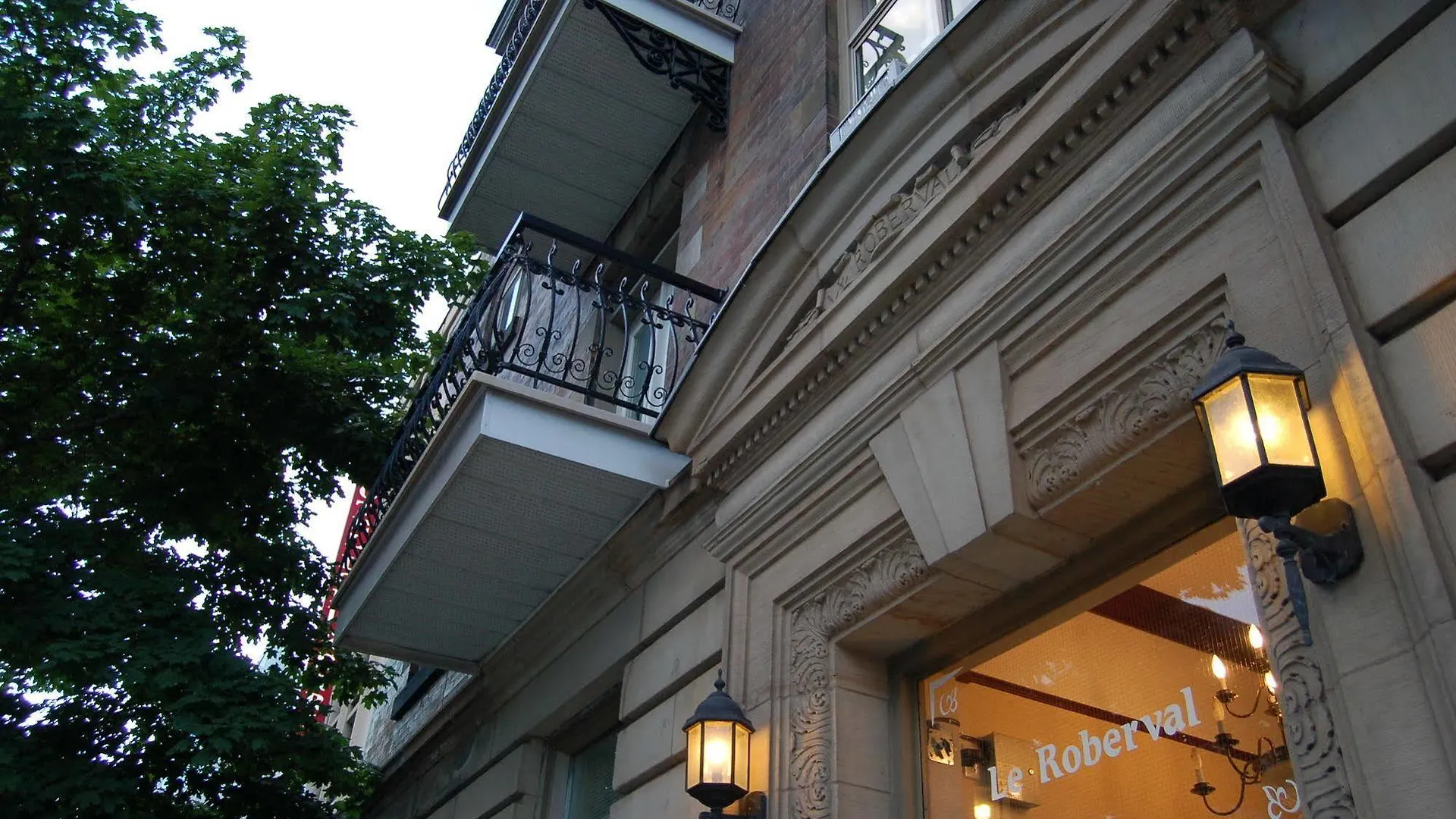 Hotel Le Roberval Montreal
