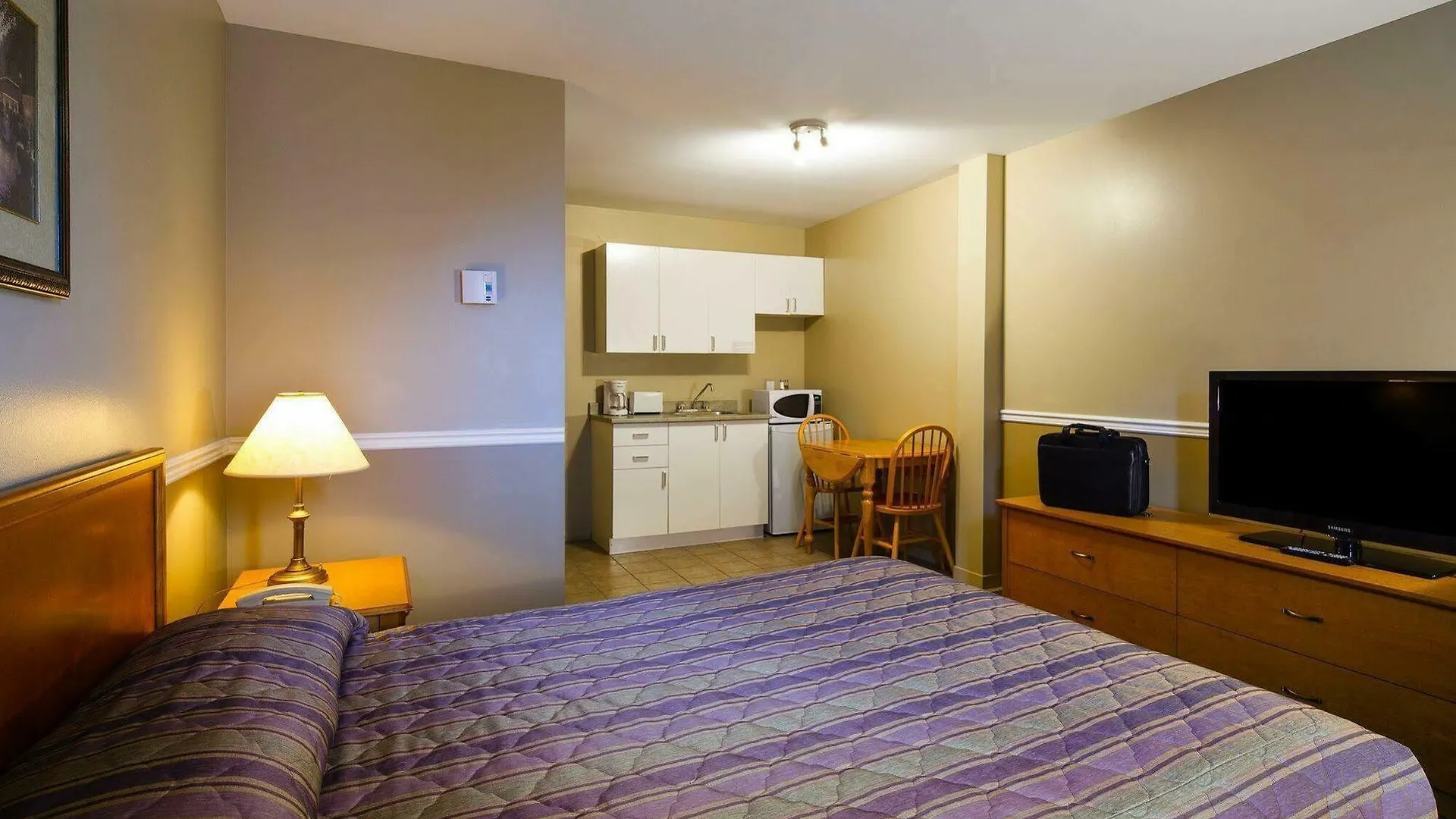 Hotel Le Roberval Montreal